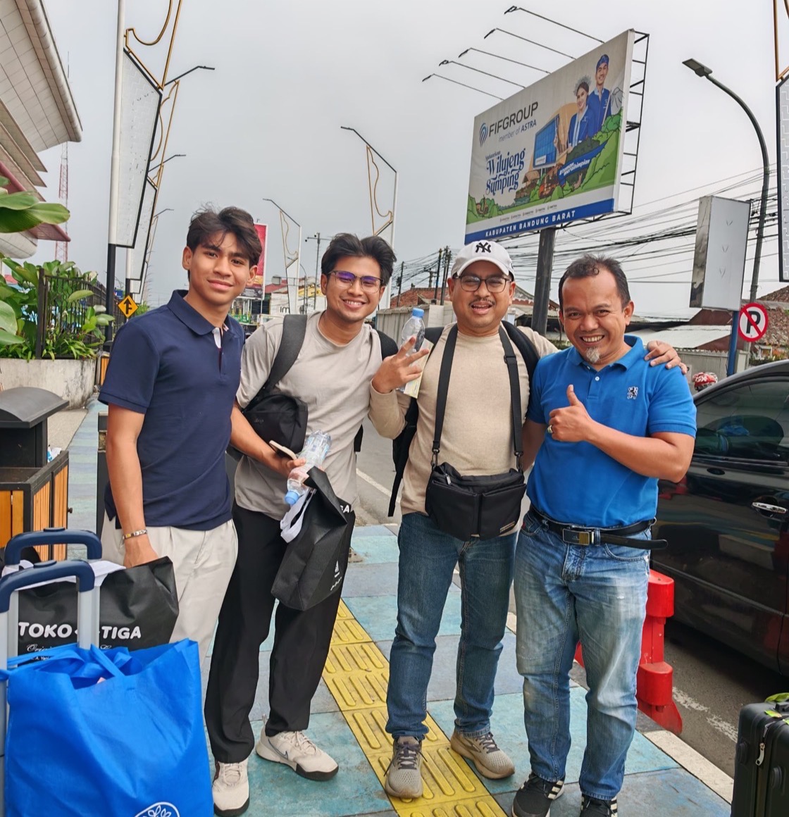 Momen traveler saat trip bersama kami
